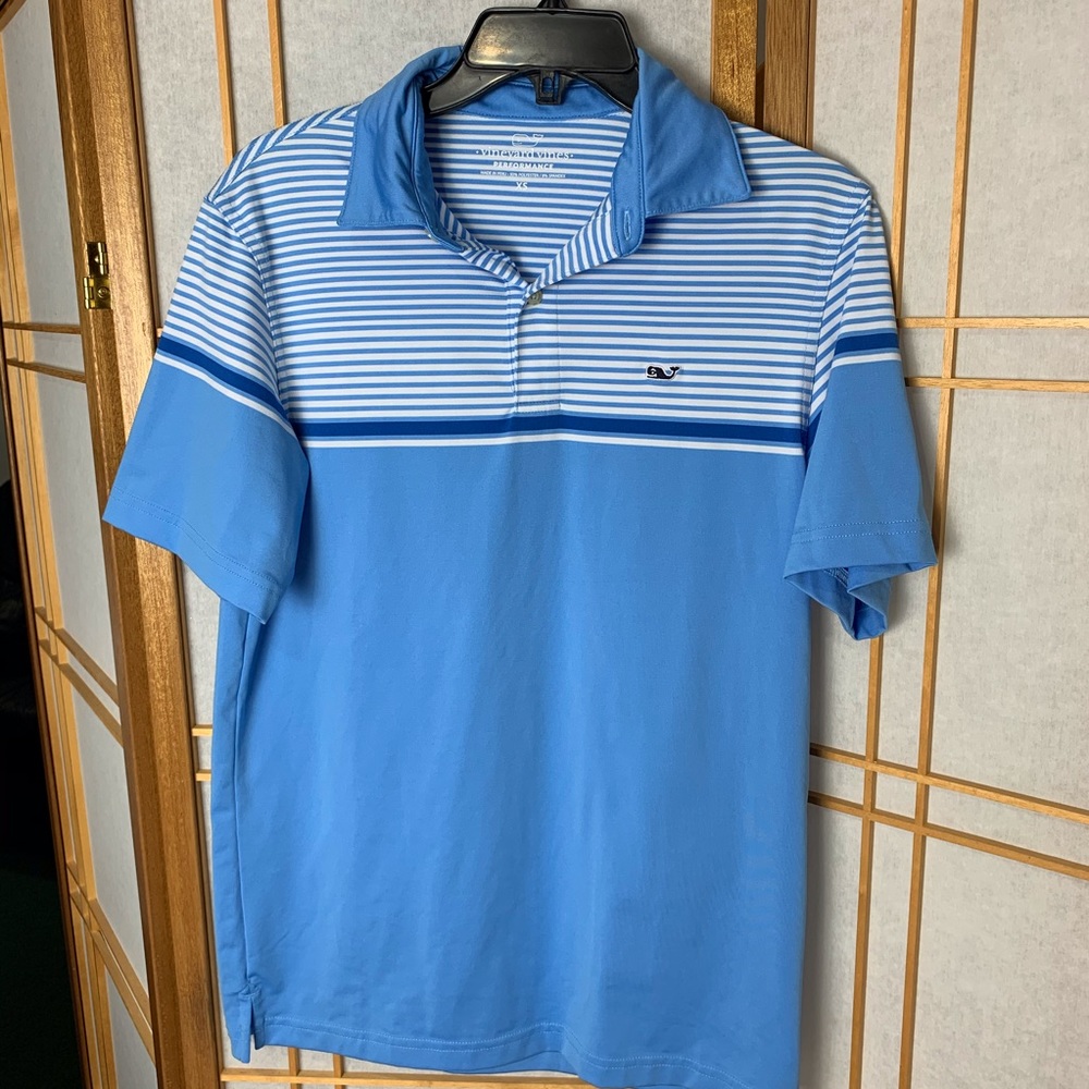 Mens performace shirt size xs